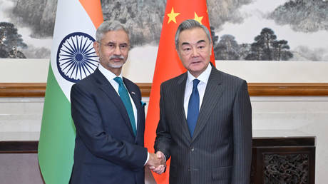 File photo of Indian Foreign Minister S. Jaishankar and his Chinese counterpart Wang Yi.