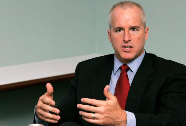 Republican gubernatorial candidate Mike Minogue is catching criticism from his primary challengers for saying he does not "identify" with the Republican Party.