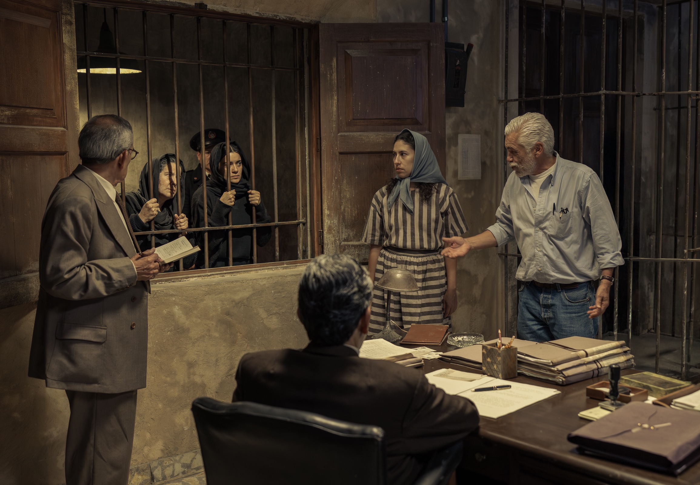 Las Muertas. (L to R) Arcelia Ramírez as Arcángela, Paulina Gaitán as Serafina, Karen Martí as Socorro, Luis Estrada in Las Muertas. Cr. Juan Rosas / Netflix ©2025