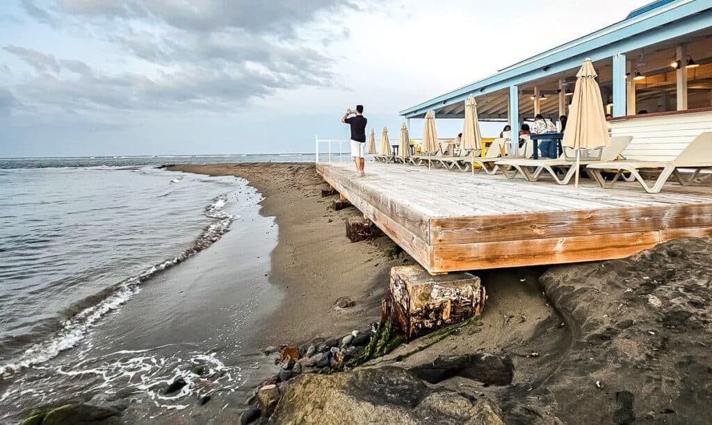 Relaxed vibe at the delightful Arthur's on St. Kitts