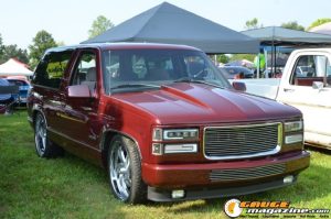 white-trash-white-walls-2025-92