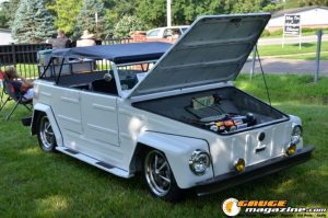 white-trash-white-walls-2025-293