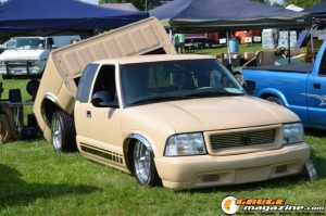 white-trash-white-walls-2025-7