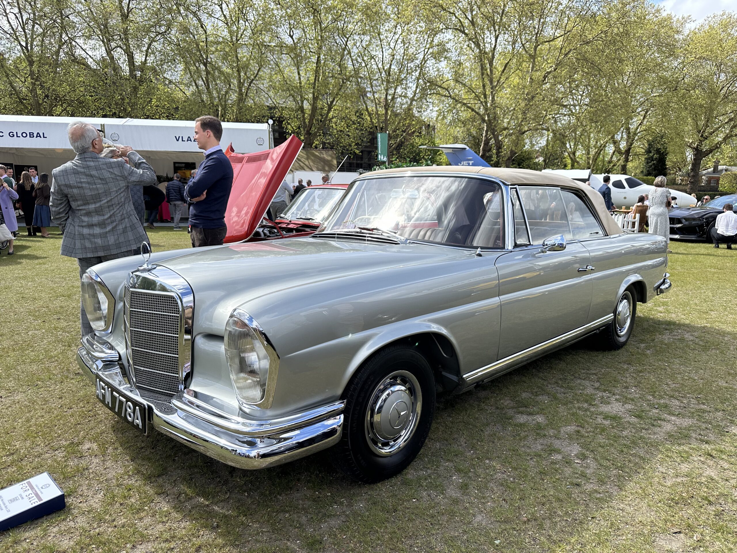 1963 Mercedes-Benz 220 SEB Cabriolet  for sale at Salon Privé London 2026
