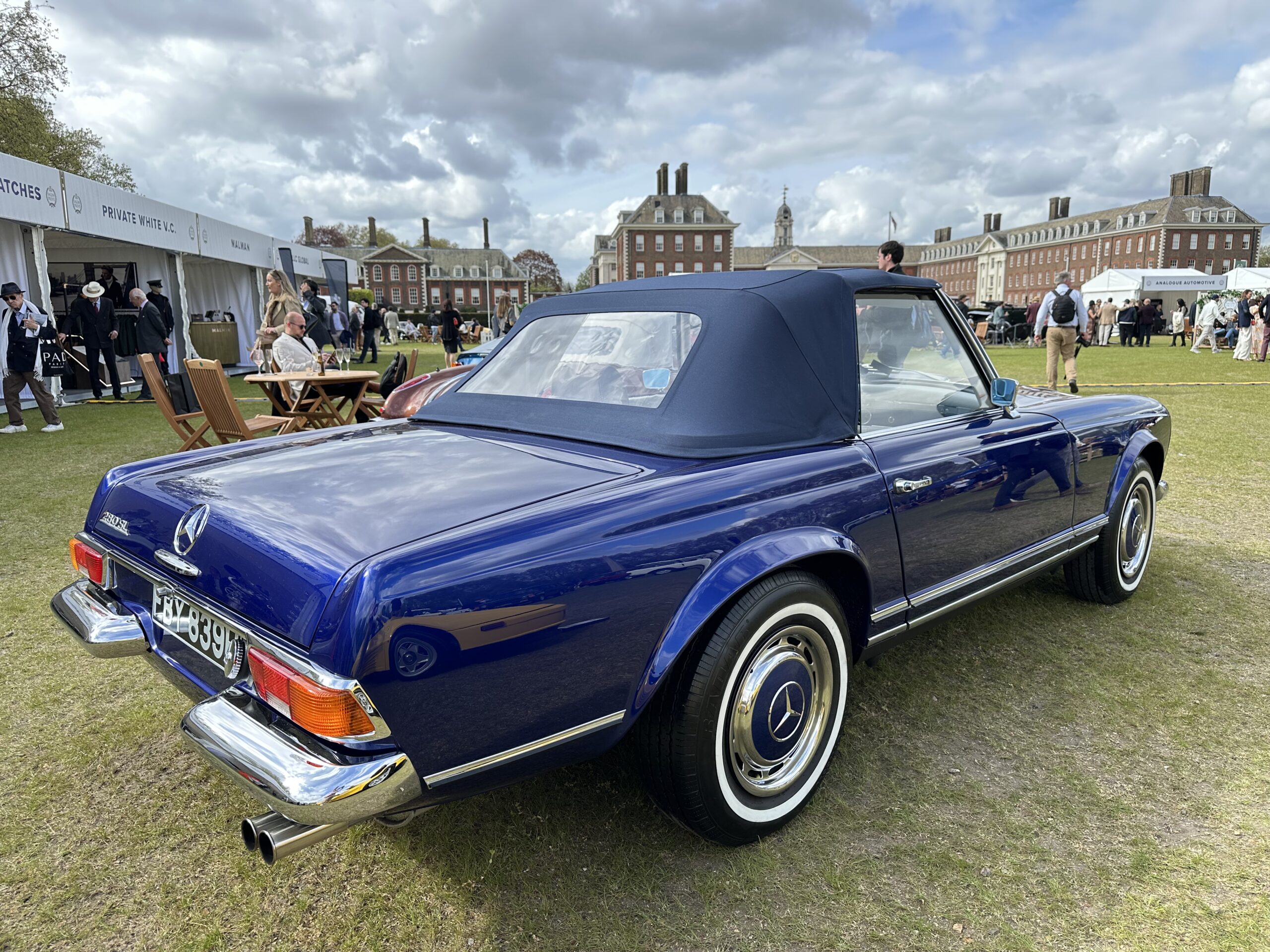 1970 Mercedes-Benz 280 SL Pagoda at Salon Privé London 2026