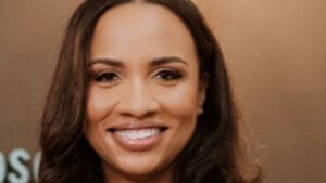 Dr Lauren Stennis is a New Orleans–born general dentist and the owner of Smile Philosophy Dental Care, a Black-owned practice serving the Bayou St John and Mid-City areas. Her career reflects a steady focus on building trust, improving access, and running a people-first healthcare business.